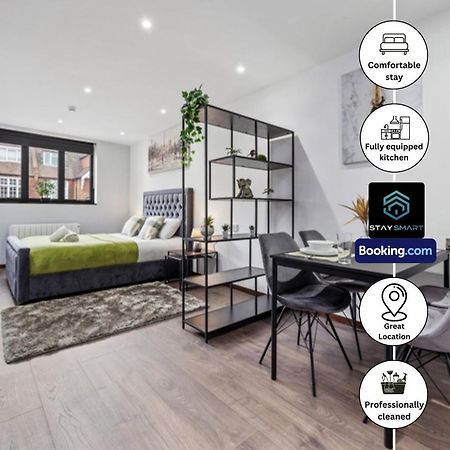 Stylish Studio Apt By Stay Smart Short Lets & Serviced Accommodation Woodstock With Free Wifi London Exterior photo