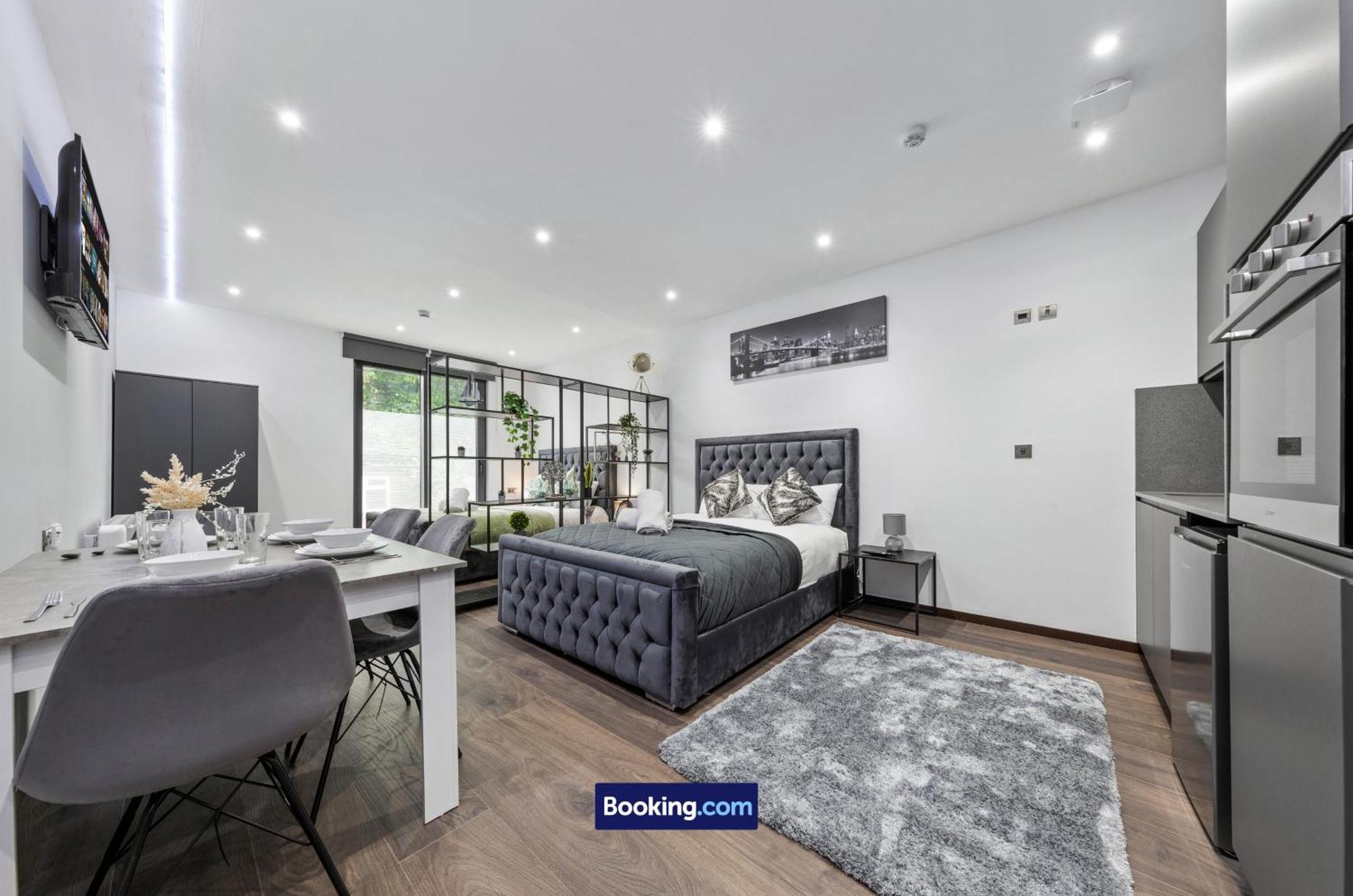 Stylish Studio Apt By Stay Smart Short Lets & Serviced Accommodation Woodstock With Free Wifi London Exterior photo